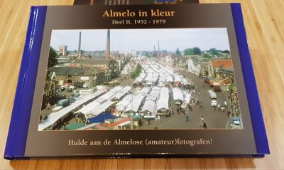 Almelo in kleur - Deel II, 1952 - 1979 - Boekwinkel Bij de Aa - Boekhandel Almelo